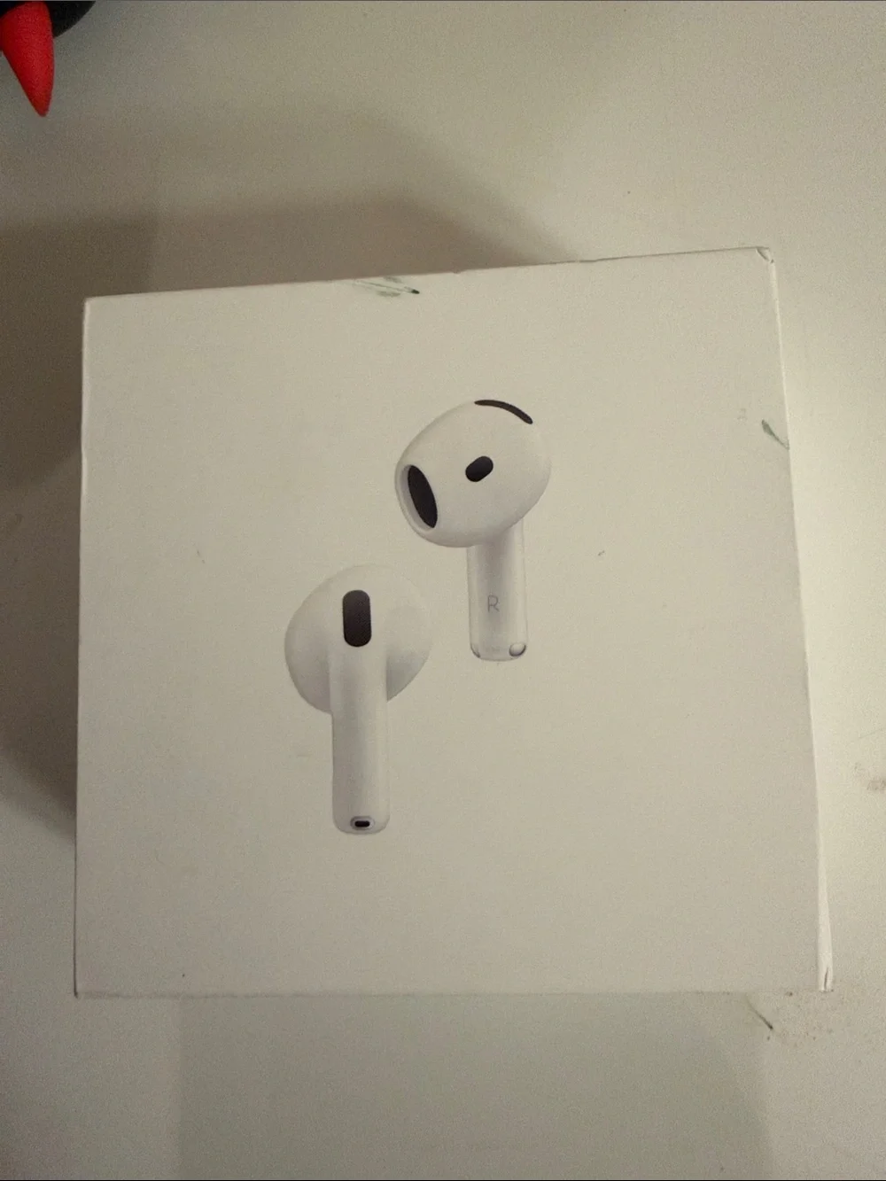 Apple White Wireless Earbuds with Charging Case